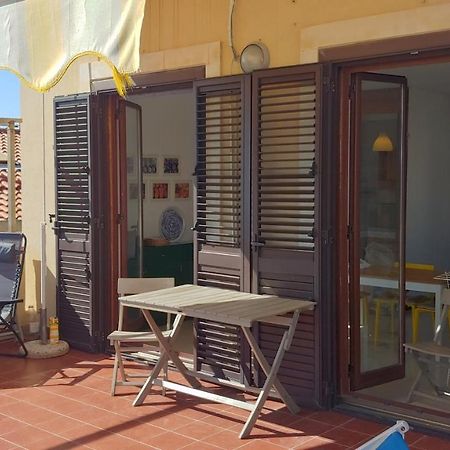 Casa Ciclopi Apartment Ачитреца Екстериор снимка