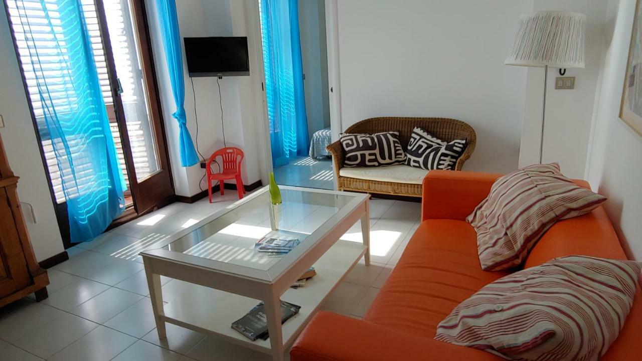 Casa Ciclopi Apartment Ачитреца Екстериор снимка